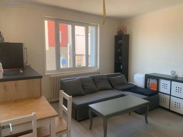 Location - Appartement Bourg-en-Bresse 01000 4 pièces 70 m 2