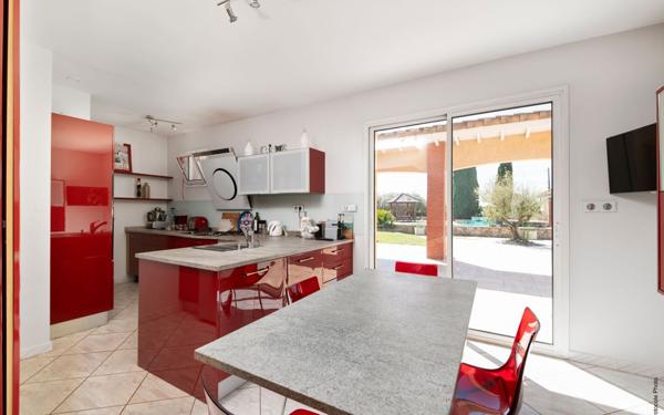 Maison à vendre    5 pièces • 273,30 m2 Launaguet