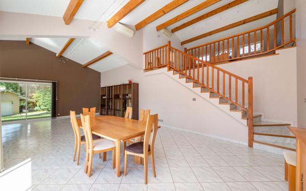 Maison à vendre    5 pièces • 273,30 m2 Launaguet