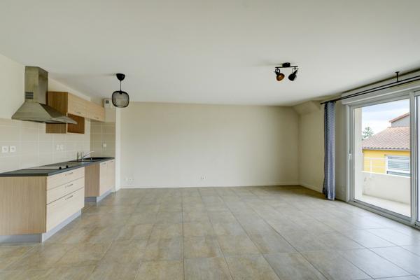 APPARTEMENT T2 AVEC BALCON CENTRE BASSE GOULAINE