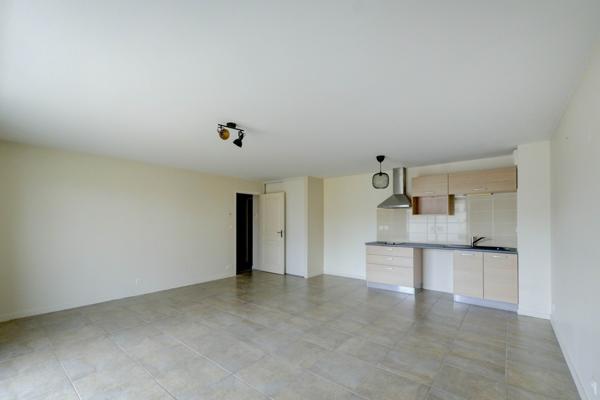 APPARTEMENT T2 AVEC BALCON CENTRE BASSE GOULAINE