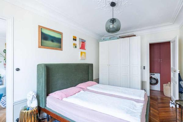 Paris (75010) Magnifique appartement 4 pièces au 4ème étage avec ascenseur