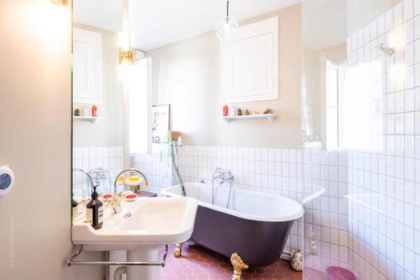 Paris (75010) Magnifique appartement 4 pièces au 4ème étage avec ascenseur