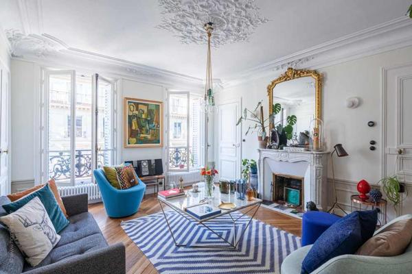 Paris (75010) Magnifique appartement 4 pièces au 4ème étage avec ascenseur