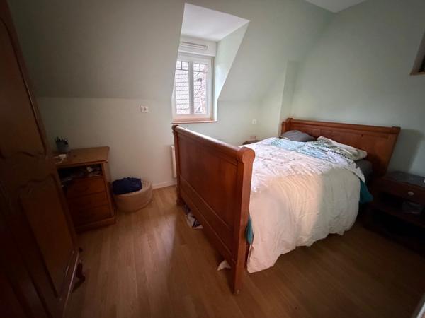 Maison en pierre de caractère – 175 m² habitables – Dépendances 100 m² – LA BARRE DE SEMILLY (50)