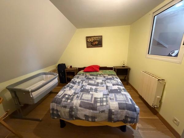 Maison en pierre de caractère – 175 m² habitables – Dépendances 100 m² – LA BARRE DE SEMILLY (50)