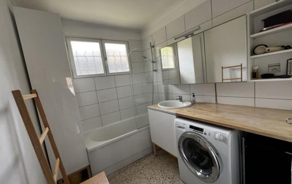 Vente Villa Plain pied avec piscine à rafraîchir Saint-gilles   