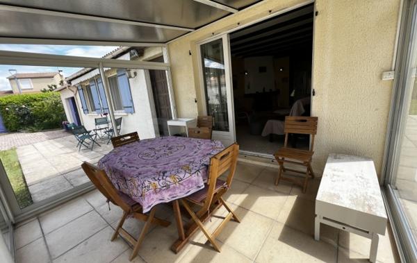 Vente Villa Plain pied avec piscine à rafraîchir Saint-gilles   