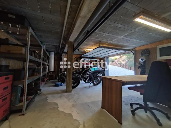 Maison 12 pièces - 300 m² Exclusivité efficity