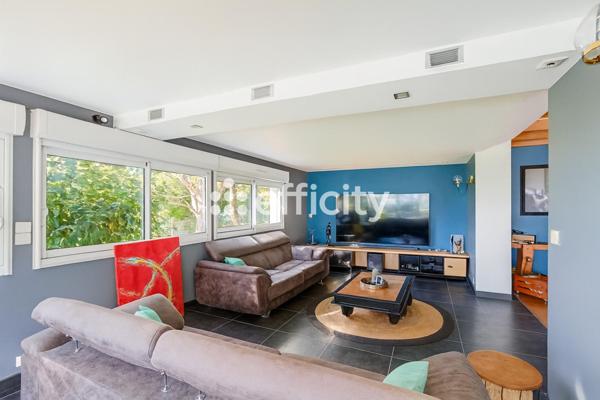 Maison 12 pièces - 300 m² Exclusivité efficity