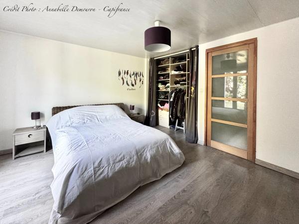 ORLEAT - Maison familiale P7 – Terrain arboré 1 204 m² – Garages – Quartier résidentiel recherché
