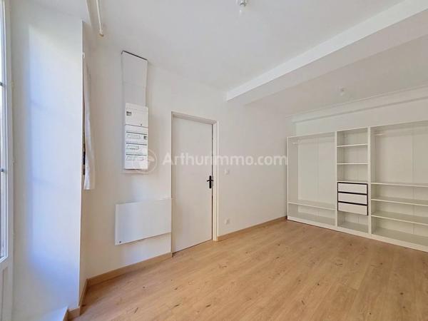 Location                                                      Appartement
                        
                     2 pièces                      39 m2                     à Clermont-Ferrand