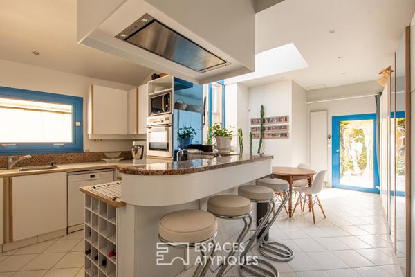 Maison de Maître du XVIIe au charme ancien et jardin secret