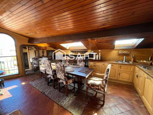 Vieil Antibes - Spacieux appartement dernier étage