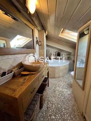 Vieil Antibes - Spacieux appartement dernier étage