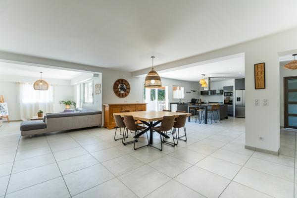 Vente Maison de luxe Le Soler 9 Pièces 320 m²