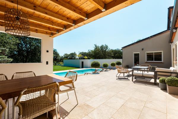 Vente Maison de luxe Le Soler 9 Pièces 320 m²