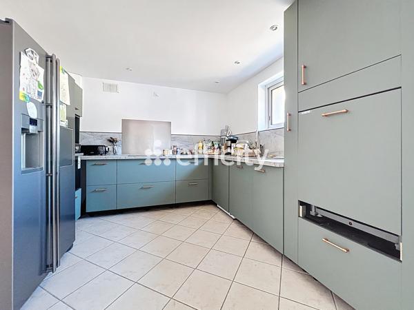 Maison 7 pièces - 190 m²