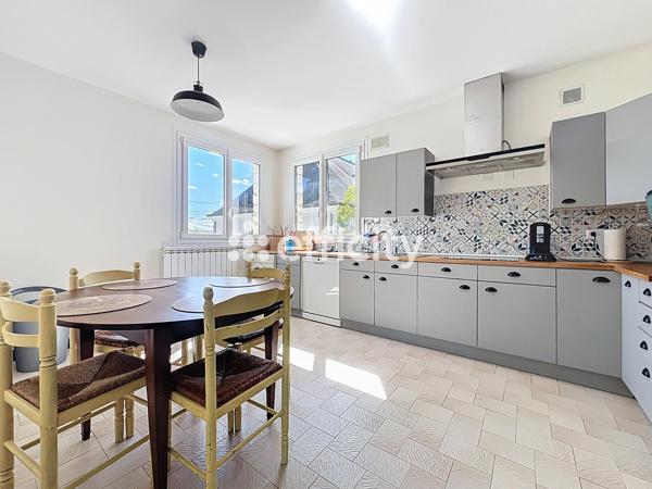 Maison 7 pièces - 190 m²