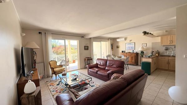Appartement dans copropriété de 8 lots en rez de chaussée - 2 chambres