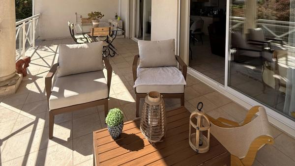Appartement dans copropriété de 8 lots en rez de chaussée - 2 chambres