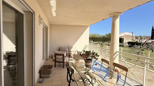Appartement dans copropriété de 8 lots en rez de chaussée - 2 chambres