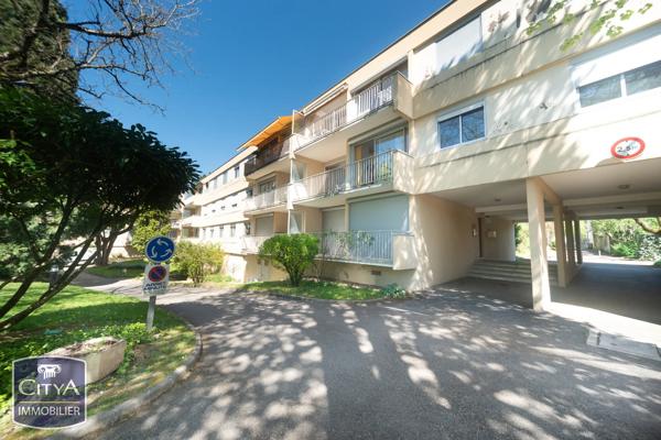 Appartement à vendre 2 pièces 48m² Bourg-en-Bresse (01000)