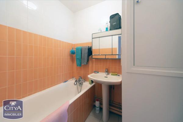 Appartement à vendre 2 pièces 48m² Bourg-en-Bresse (01000)