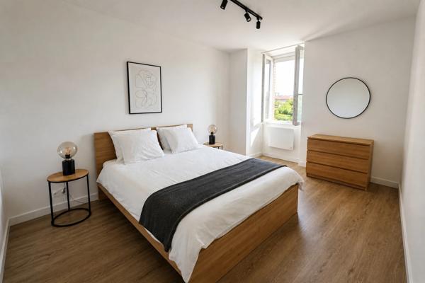 APPARTEMENT - 54m2 - 2 CHAMBRES - PARKING - 1 ETAGE - SANS VIS A VIS
