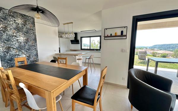 Maison à vendre    6 pièces •  Clérieux