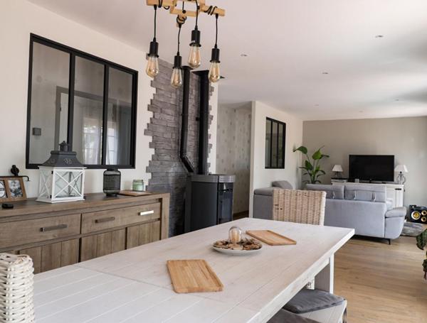 Belle maison familiale rénovée ? Viviers-lès-Montagnes