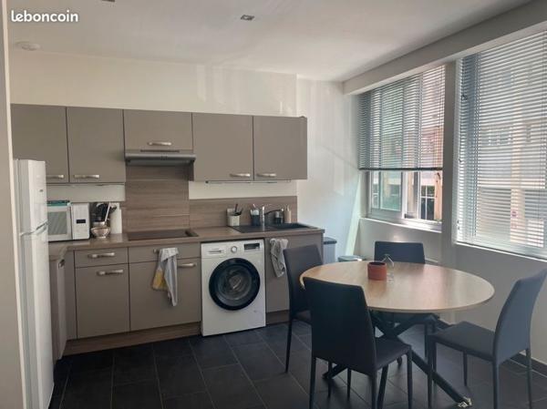 Appartement 220 920 € Lyon 06 1 pièce 41,5 m² DPE D