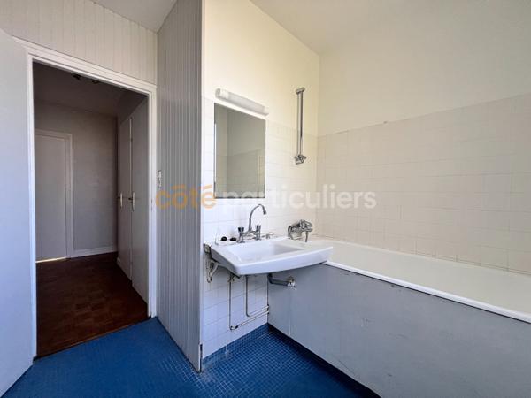 Vente
                Appartement71,75 m² - 3 Pièces -
                    ORLEANS (45100)