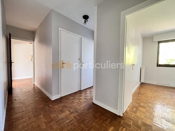 Vente
                Appartement71,75 m² - 3 Pièces -
                    ORLEANS (45100)