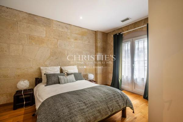 APPARTEMENT D’EXCEPTION AVEC TERRASSE & PARKING – JARDIN PUBLIC