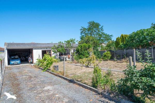 Maison 437 808 € Royan 6 p 111 m² DPE G