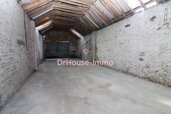 Immeuble à vendre 3 pièces de 170 m²