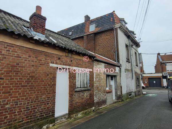 Immeuble à vendre 3 pièces de 170 m²