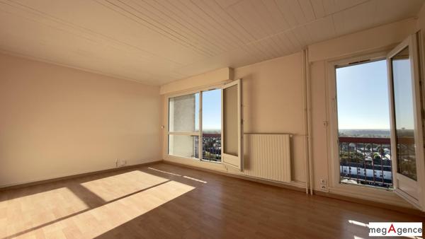 Appartement à MAUREPAS, 78310 - 2 pièces 54m²