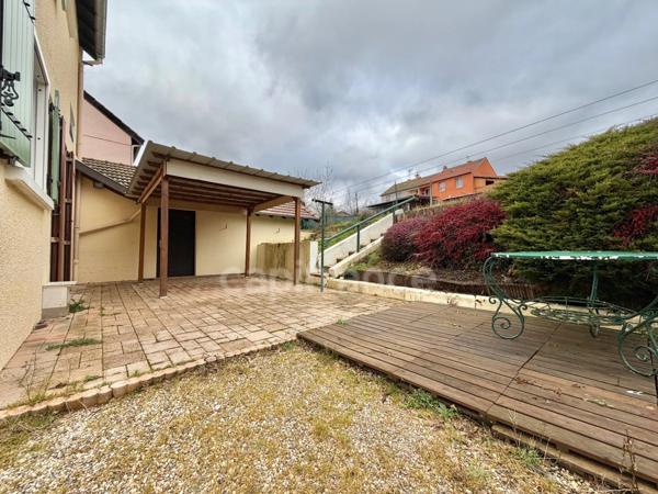 MAISON 75 M2, 3 CHAMBRES, 568 M2 DE TERRAIN CLOS, GARAGE, CAVE, ATELIER, DOUBLE VITRAGE PVC ET VOLETS ALU, CHARPENTE/COUVERTURE OK, TF 743€