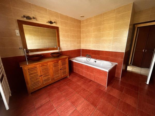 Maison à vendre |  Castelnaudary |  4 pièces | 162 m²
