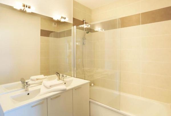 INVESTISSEMENT LOCATIF  ST MANDRIER SUR MER - Résidence Néméa Le Cap Azur**** - 6,24%  de rentabilité.