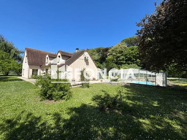 À vendre Maison 6 pièces 184 m² - Naintré 86530