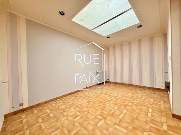 79600 AIRVAULT Maison à Airvault avec dépendances - 179 m2