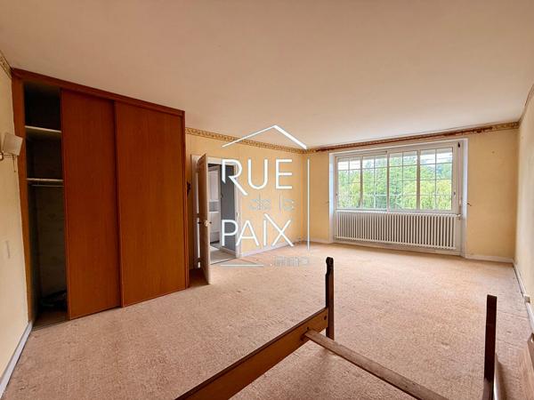 79600 AIRVAULT Maison à Airvault avec dépendances - 179 m2