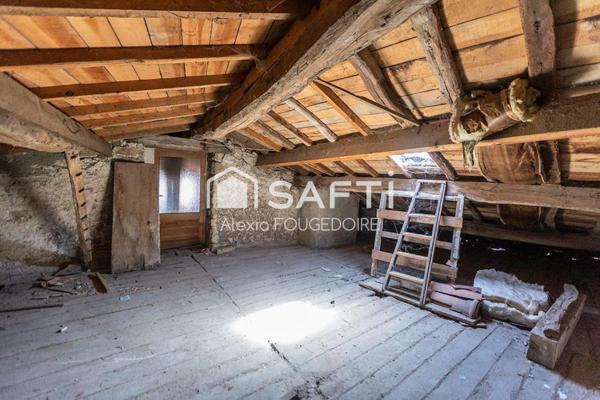 Appartement avec 2 plateaux à réhabiliter