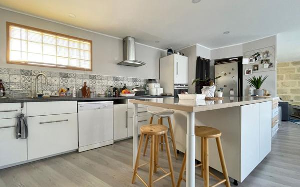 Maison à vendre    3 pièces •  Beauvoisin