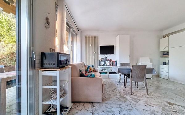 Appartement à vendre    1 pièce • 29,02 m2 Le Cannet