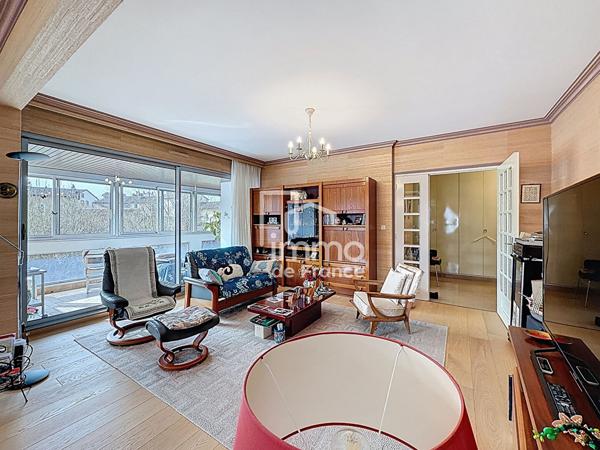 Appartement Oyonnax 5 pièce(s) 138 m2