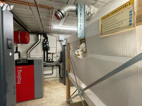 MARCIAC (32) Au calme, belle villa (sous-sol intégral) sur environ 3500m², proches tous commerces.